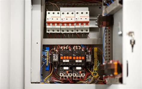 type of distribution box|types of electrical distribution boards.